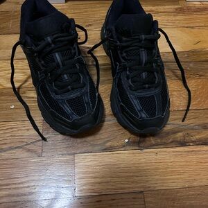 Kids Black Vomero Sneakers